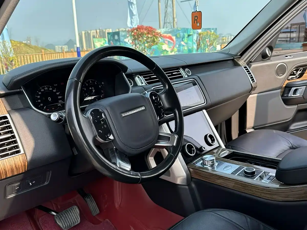 Land Rover Range Rover 2019 3.0 SC V6 Golden Age Edition фото 5