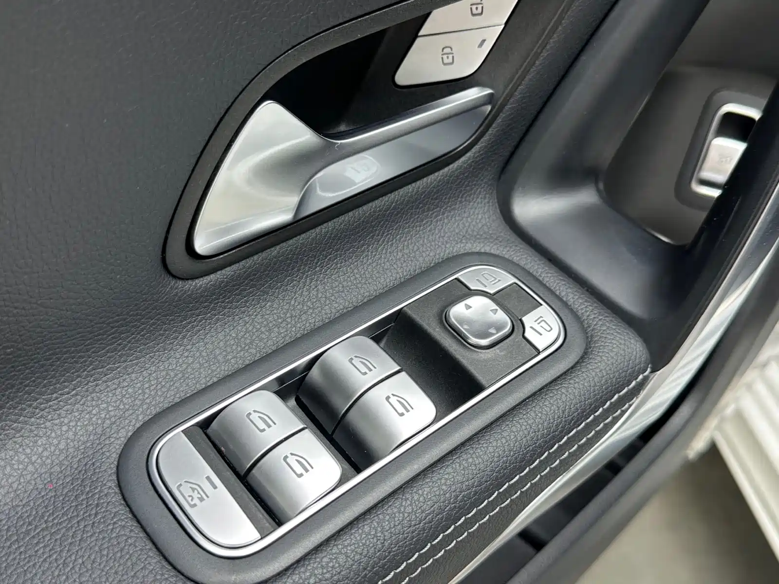 Фото 10 - Mercedes-Benz A-Class