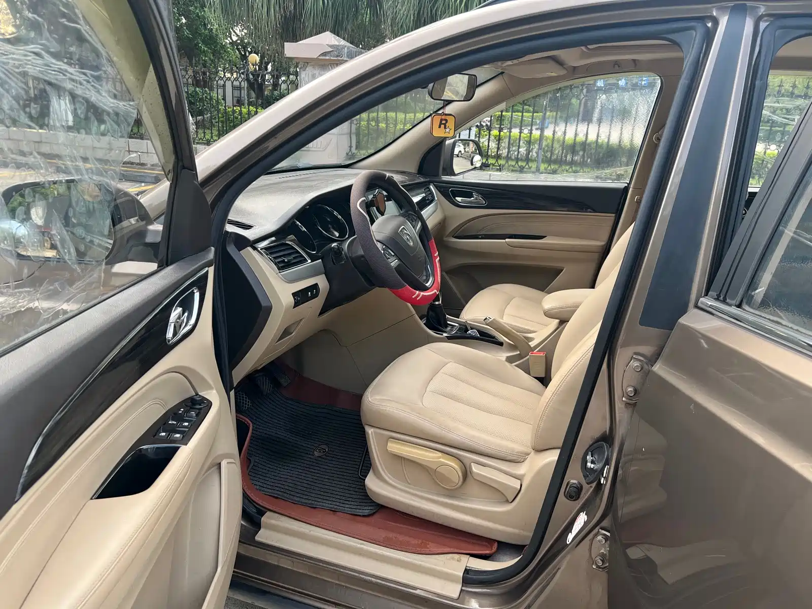 Фото 5 - Baojun 730