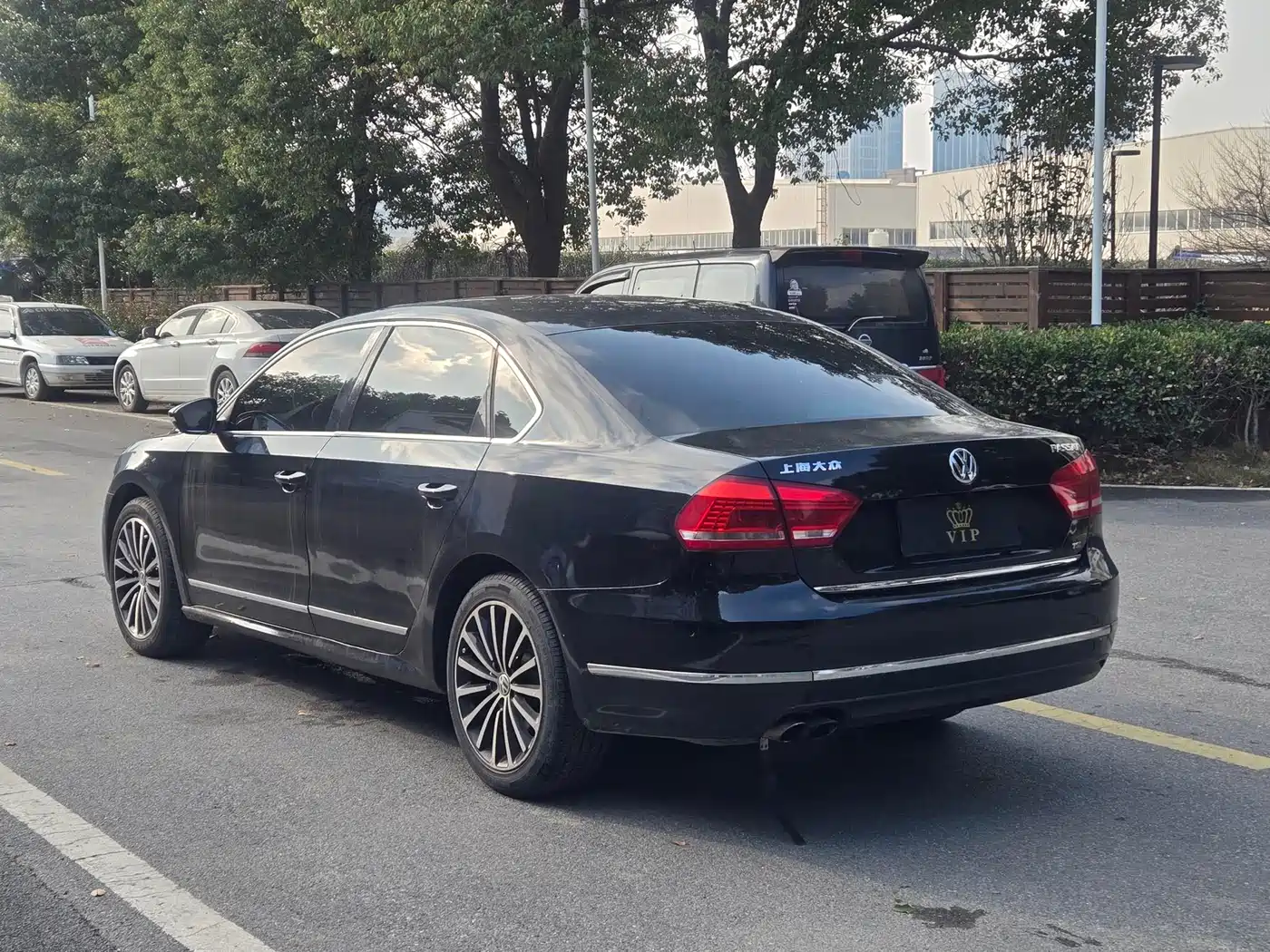 Volkswagen Passat 2015 1.8TSI DSG Prestige Edition фото 8