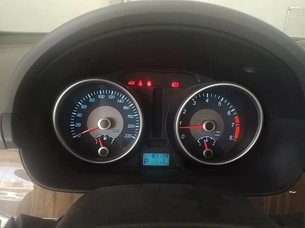 Buick Excelle 2015 1.5L Automatic Classic фото 18