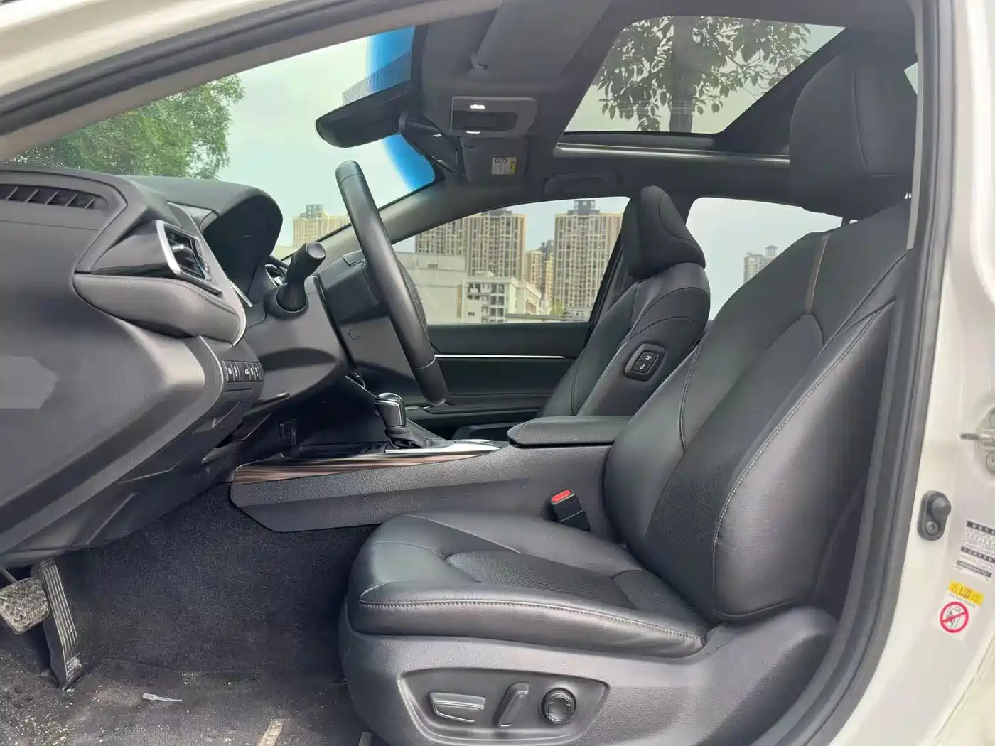 Toyota Camry 2018 2.5G Luxury Edition фото 3