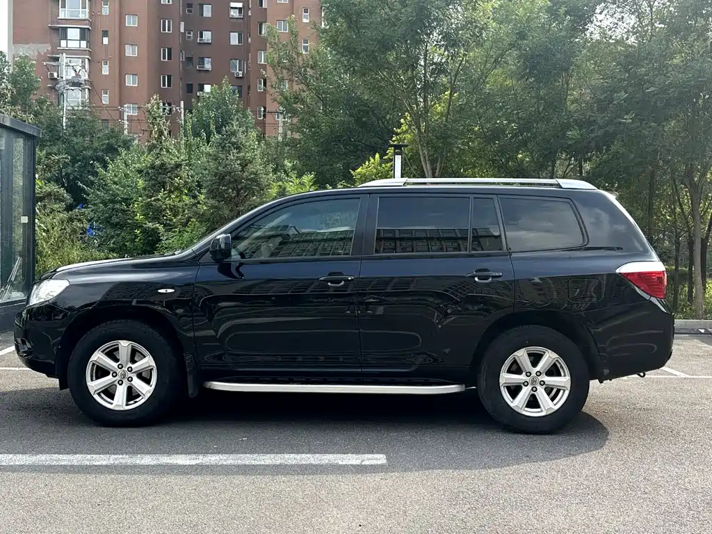 Toyota Highlander 2011 2009 2.7L 2WD 5-seater Sport Edition