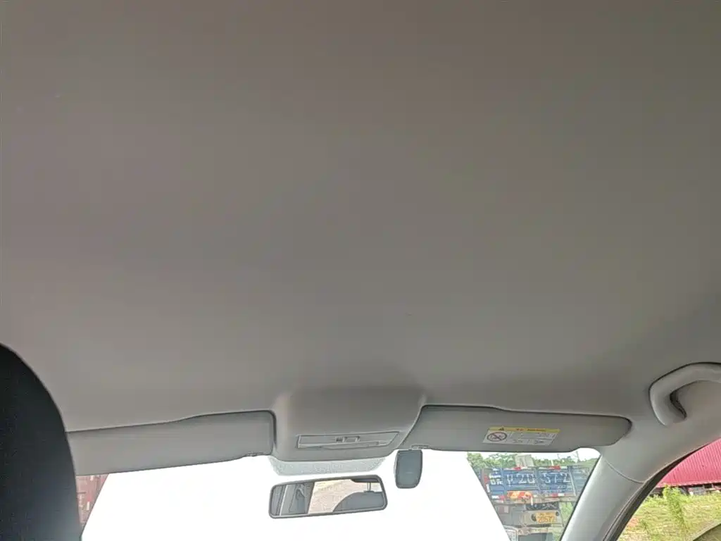 Volkswagen Polo 2018 1.5L Auto Safe Drive фото 18