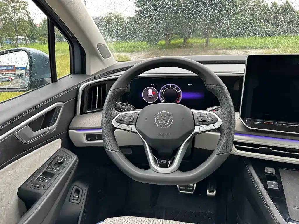 Volkswagen Talagon 2025 2025 450TSI R-Line 6-Seater