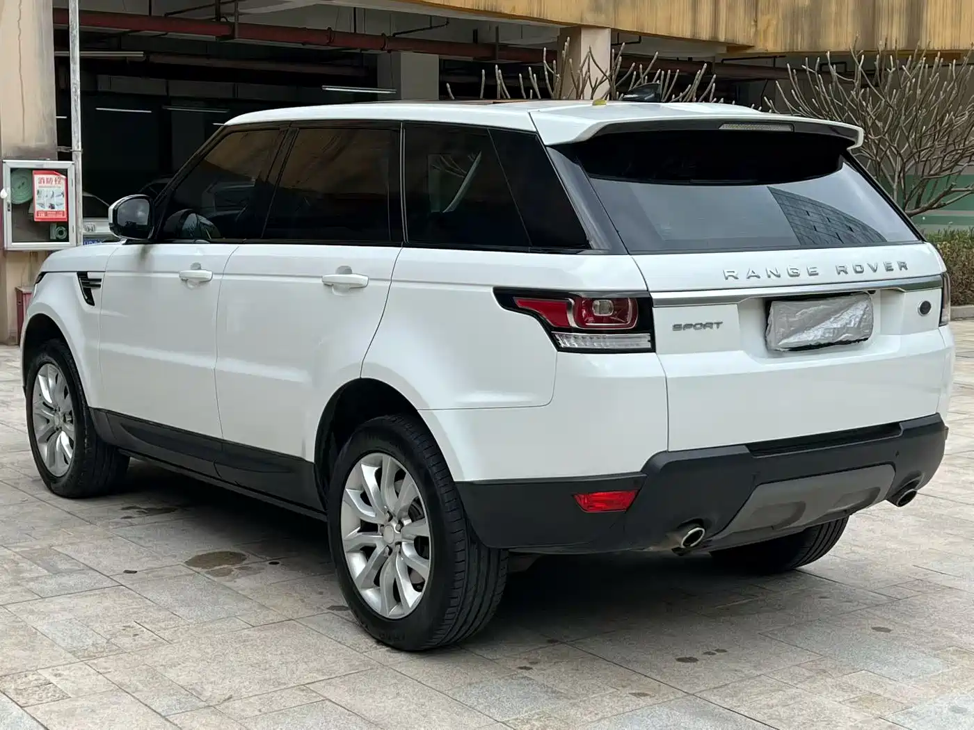 Land Rover Range Rover Sport 2017 3.0 SC V6 HSE фото 9