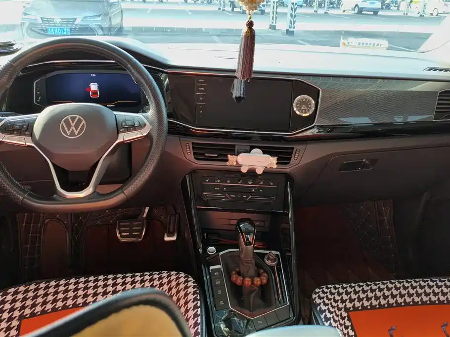 Volkswagen Tayron X 2020 330TSI 2WD Premium Smart Edition фото 12