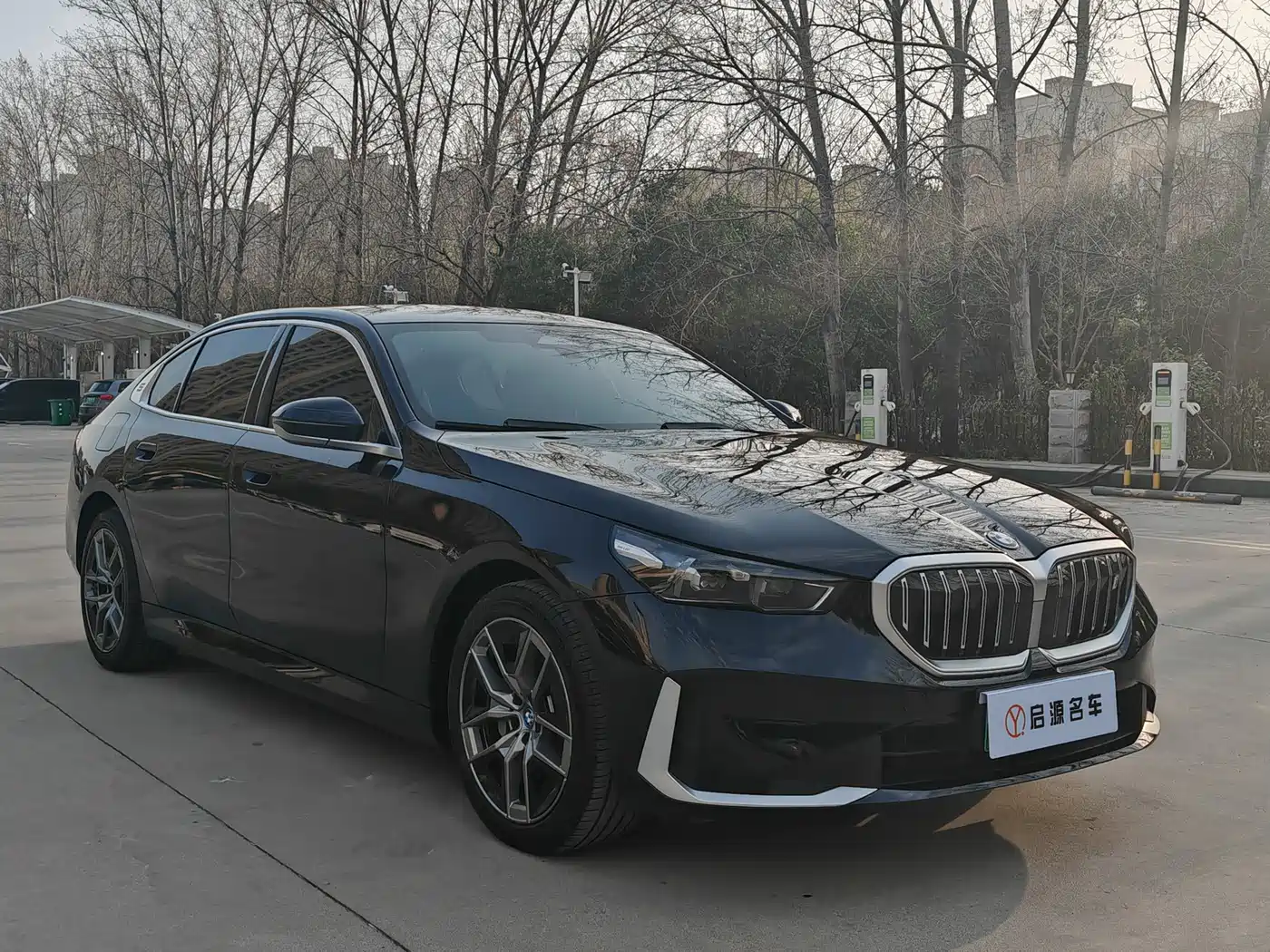 BMW I5