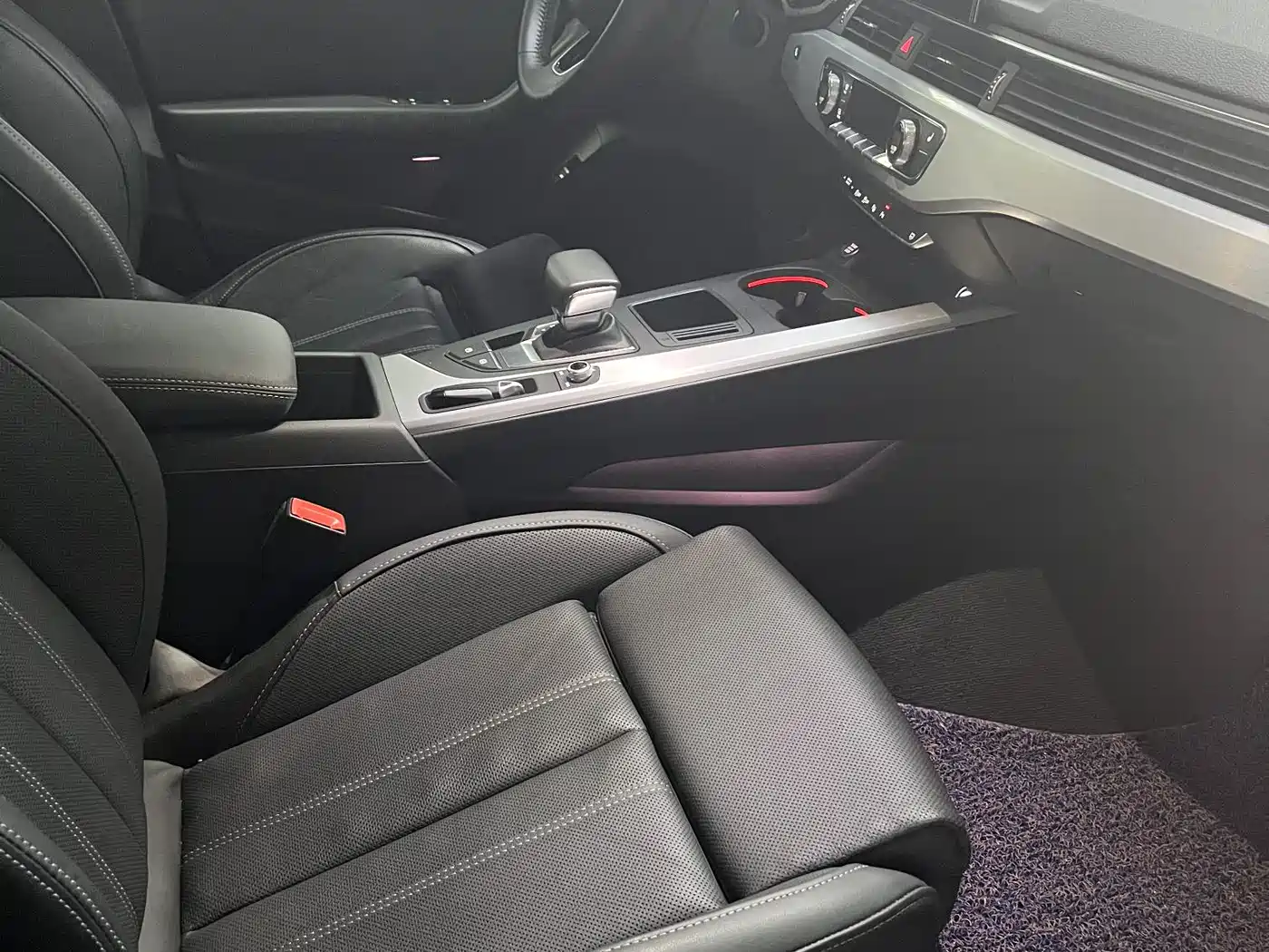 Audi A4L 2020 40 TFSI Luxury Dynamic фото 4