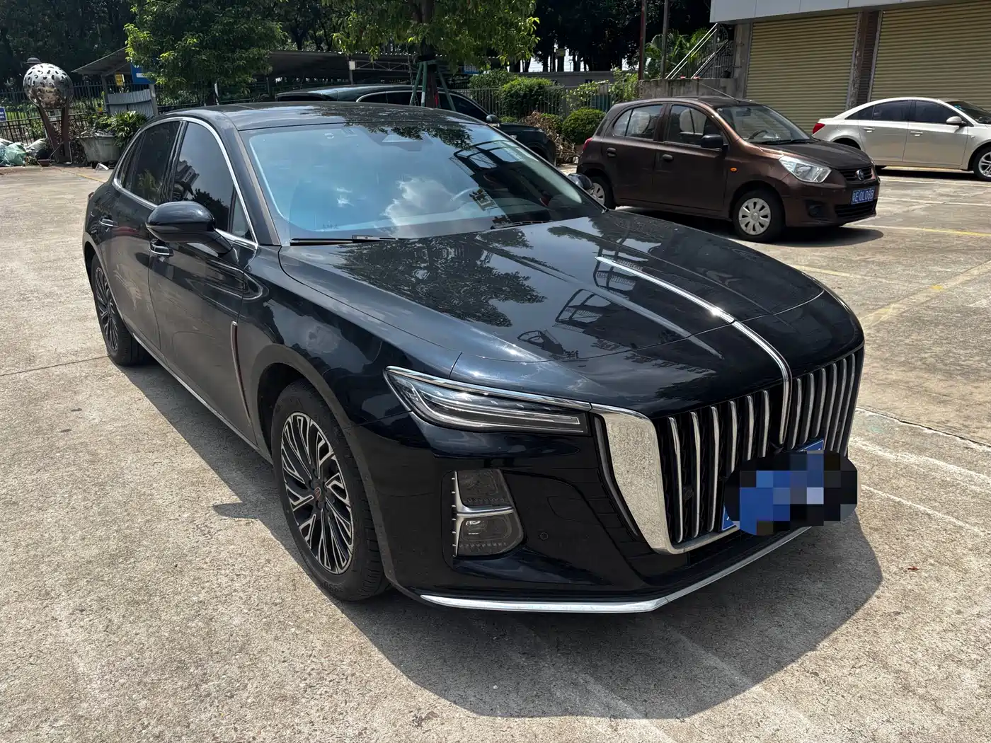 Hongqi H5 2024 2.0T Automatic Smart Connect Flag Smooth Edition фото 3