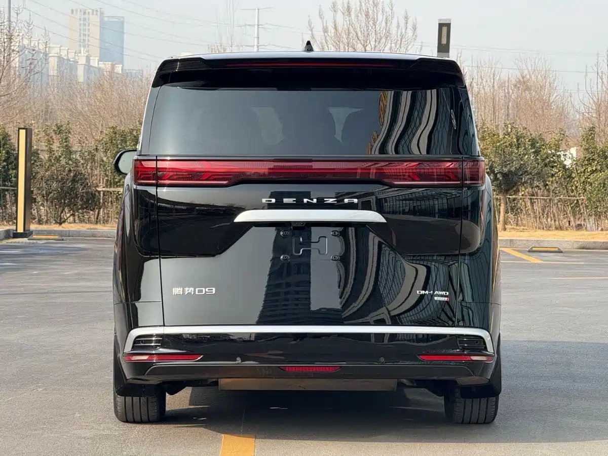 Denza D9 2025 Model DM-i Smart Drive Edition 1020 AWD Flagship фото 6