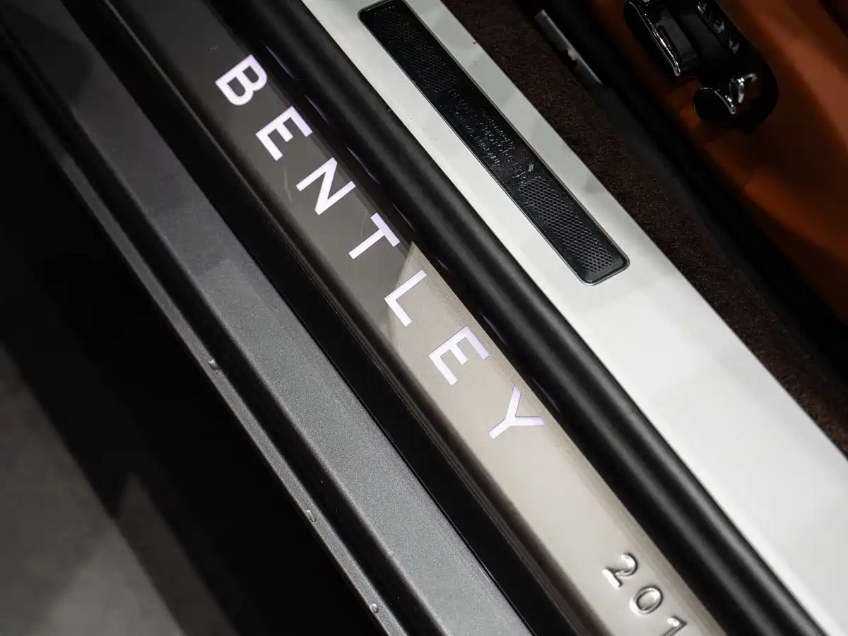 Bentley Continental 2018 6.0T GT W12 фото 23