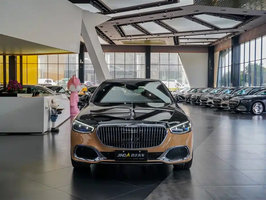 Mercedes-Benz Maybach S-Class 2022 S 680 4MATIC Virgil Abloh Limited Edition фото 5