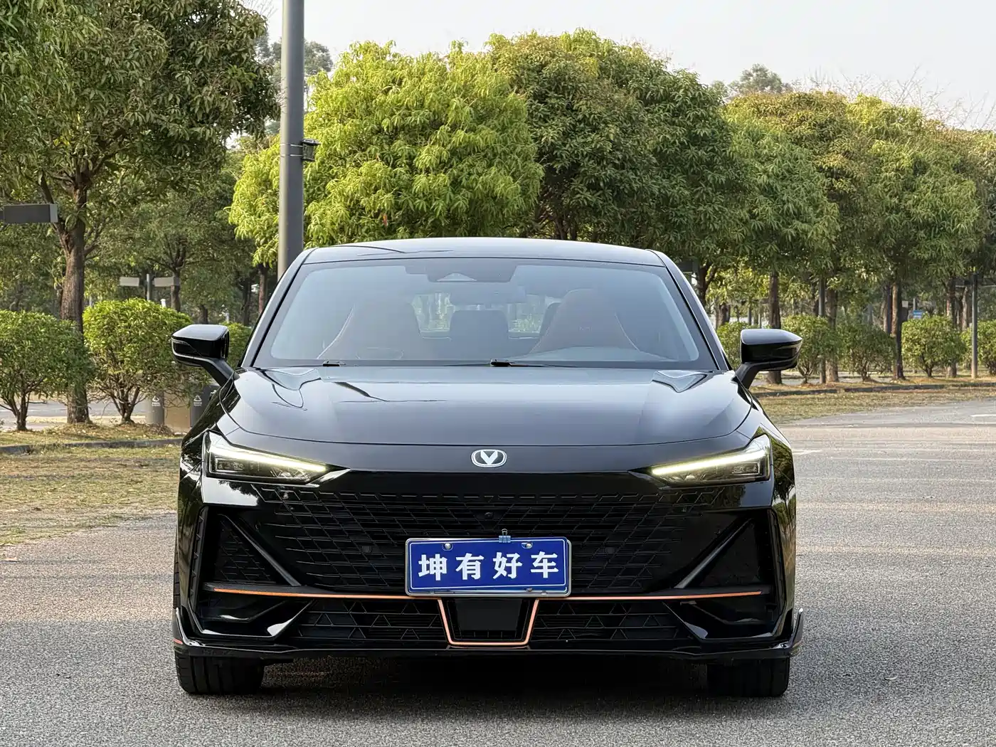 CHANGAN UNI V