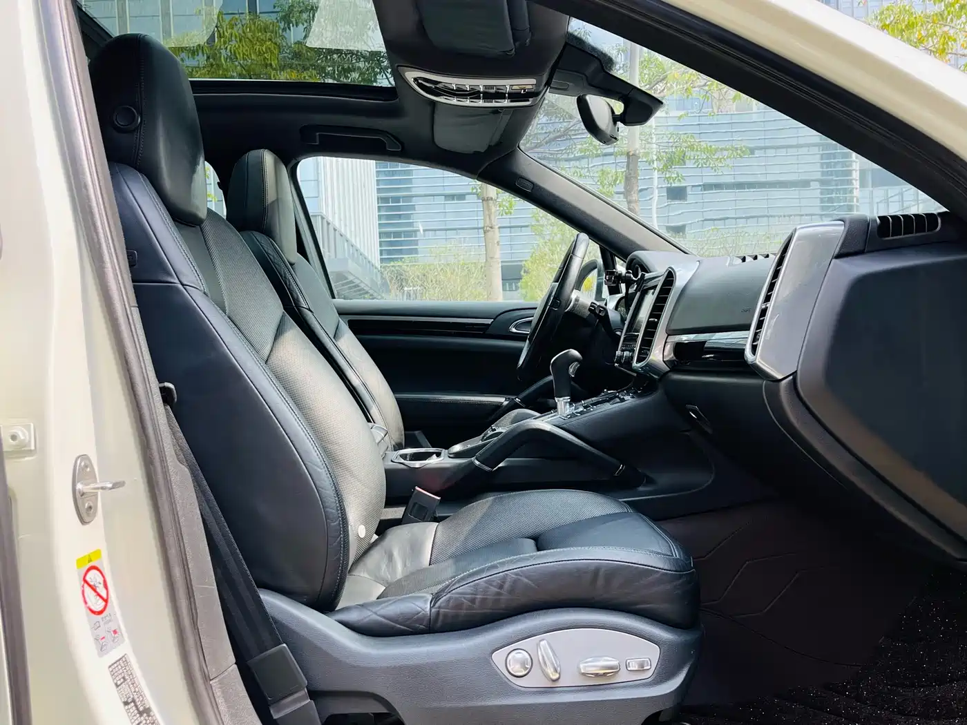 Porsche Cayenne 2011 Cayenne 3.0T фото 11