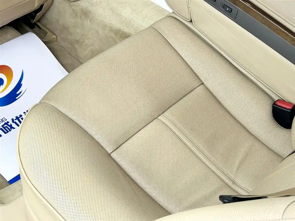 BMW 7 Series 2005 Model 730Li фото 10