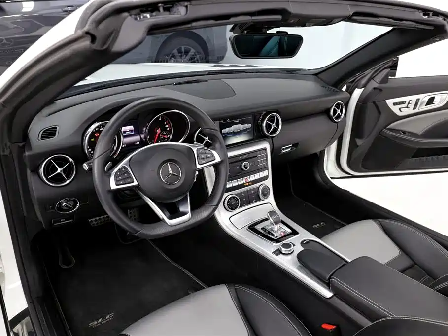 Mercedes-Benz SLC 2019 SLC 260 Jinyu Collector's Edition фото 11
