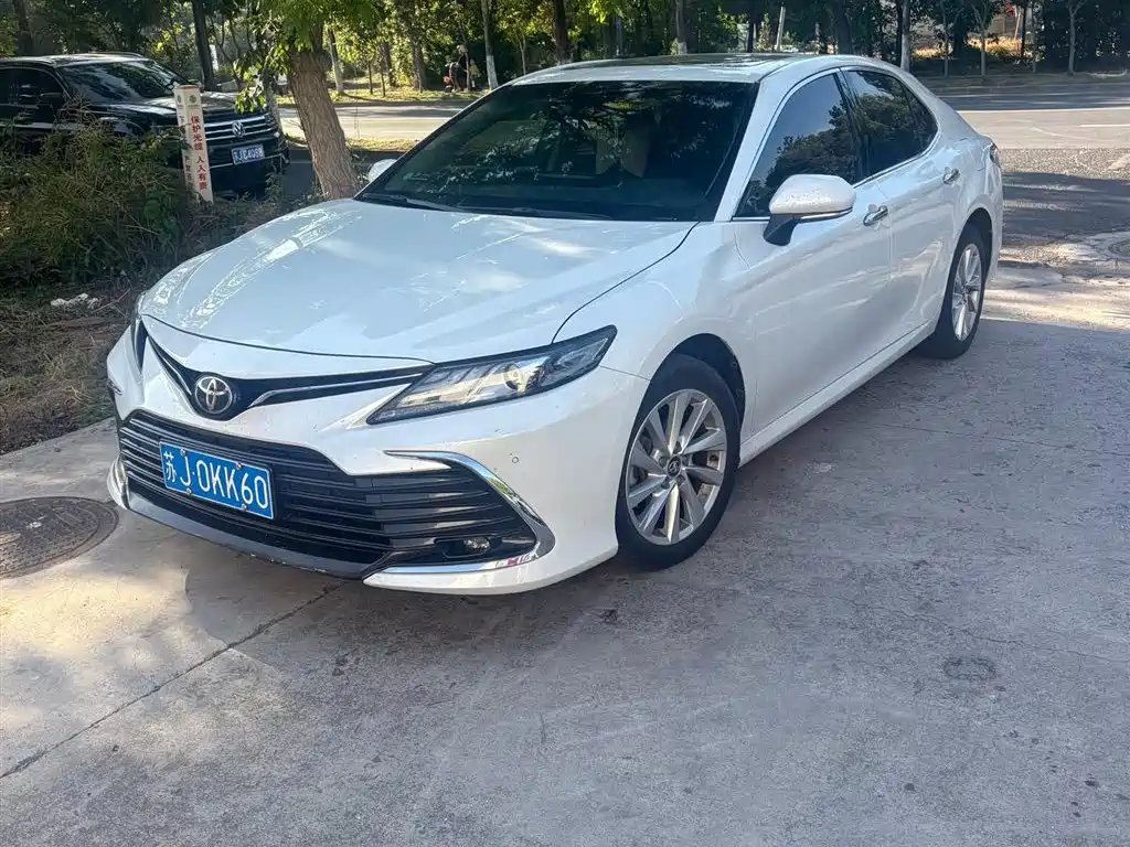 Toyota Camry 2021 2.0G Luxury Edition