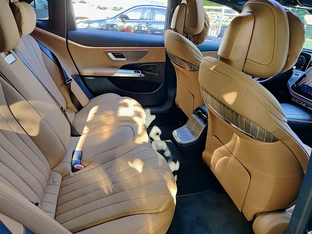 Mercedes-Benz E-Class 2025 E 300 L Fashion фото 11