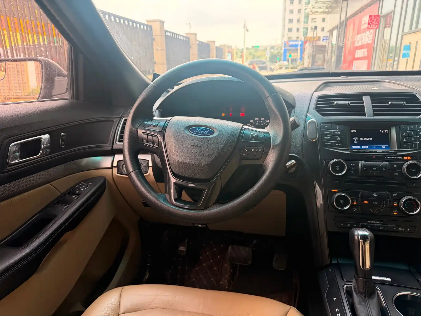 Фото 6 - Ford Explorer (Import)
