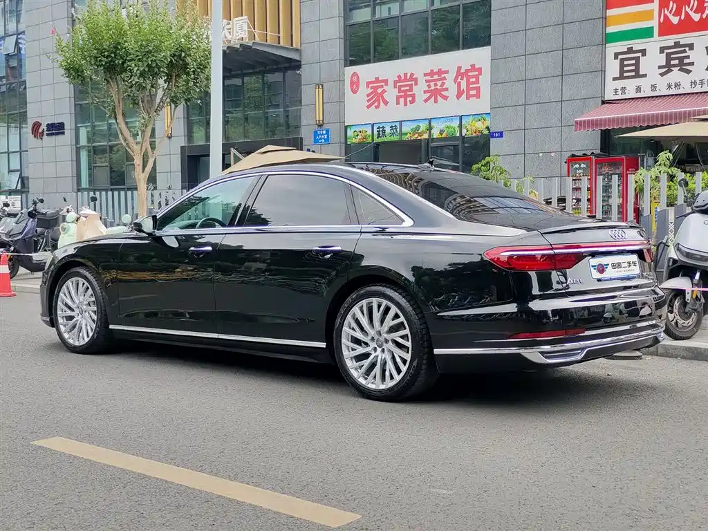 Audi A8 2019 Plus A8L 50 TFSI quattro Comfort фото 4