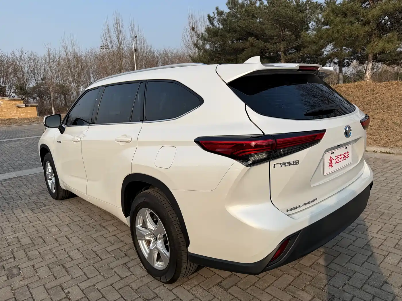 Toyota Highlander 2024 2.5L Smart Hybrid 2WD Elite 5-seater фото 9