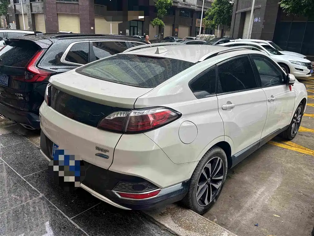 2018 Venucia T90
