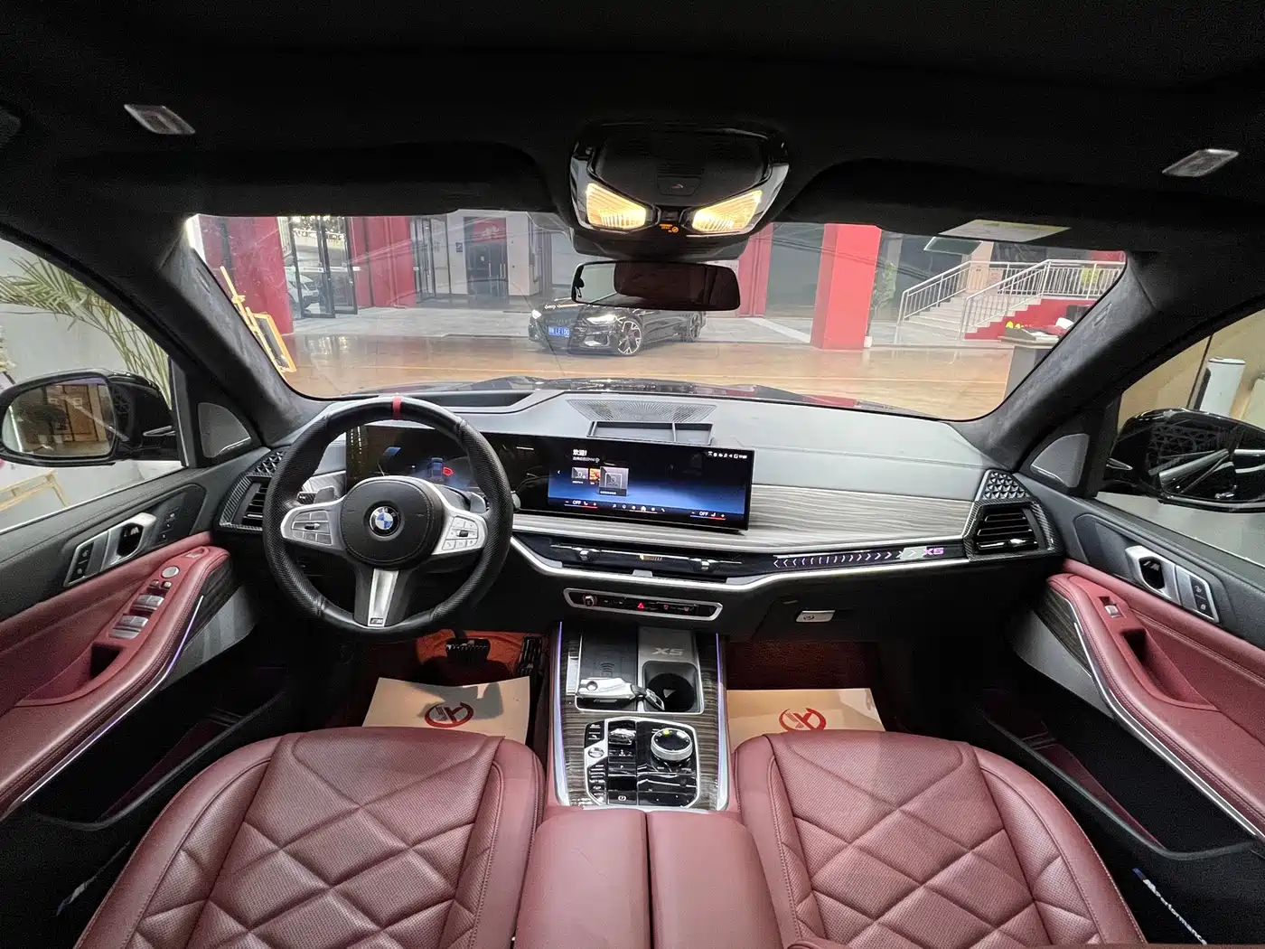 BMW X5 2023 xDrive 40Li M Sport Package фото 6