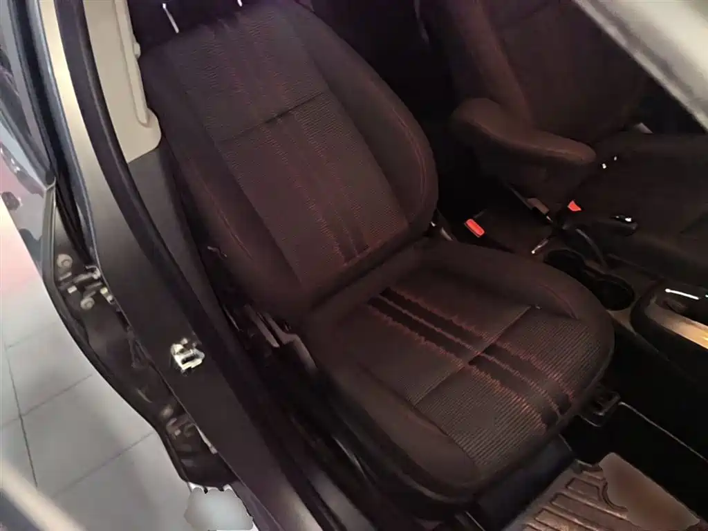 Buick Encore 2015 1.4T Automatic 2WD Urban Elite фото 25