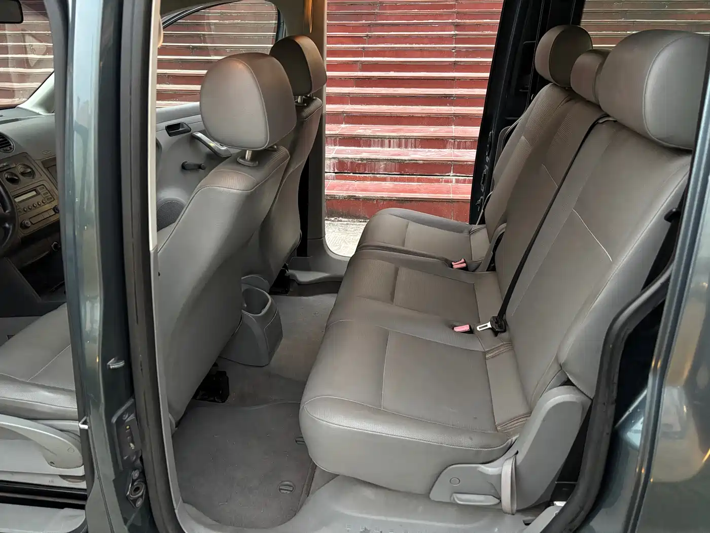 Volkswagen Caddy 2005 1.6L Functional 7-seater фото 13