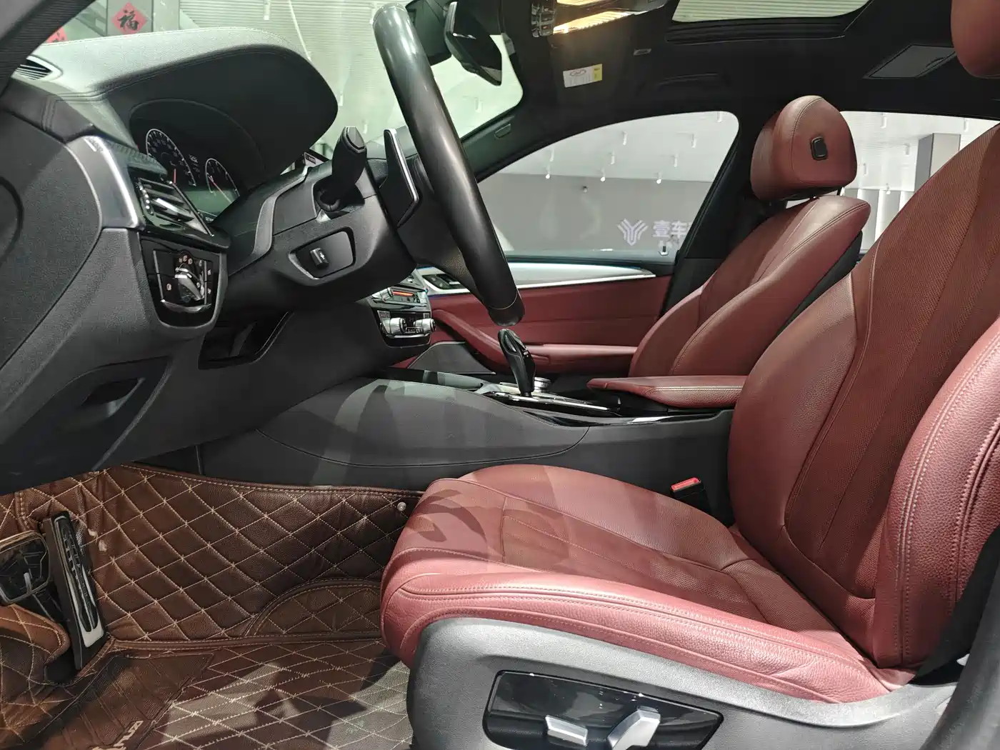 BMW 5 Series 2019 530Li Leading M Sport Package фото 5