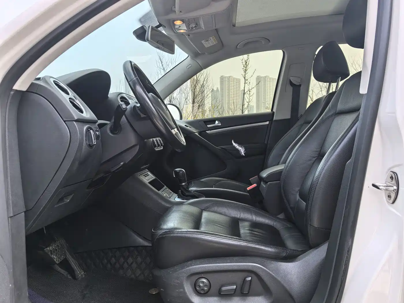 Volkswagen Tiguan 2015 1.8TSI Automatic 2WD Highline фото 4