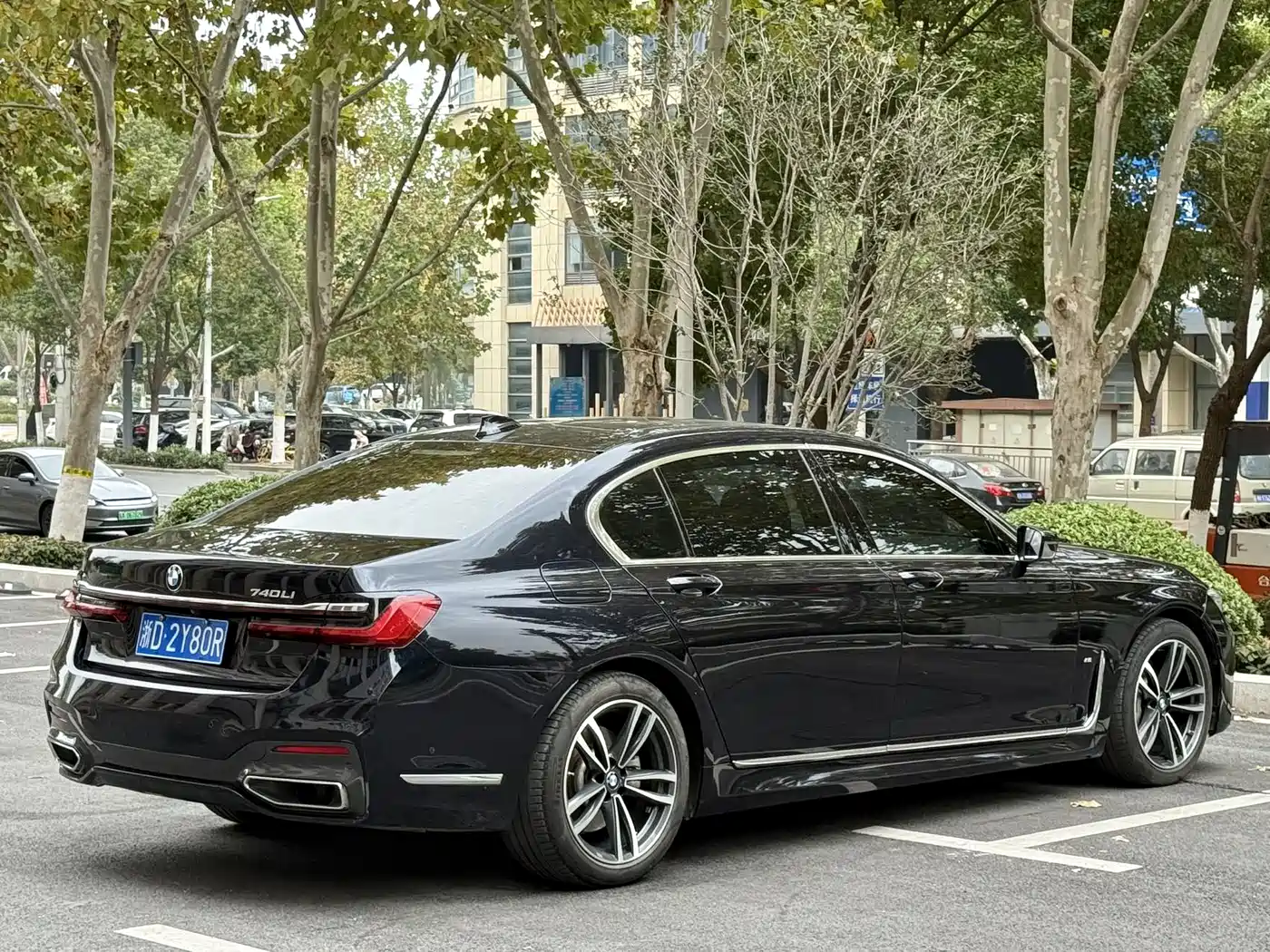 BMW 7 SERIES