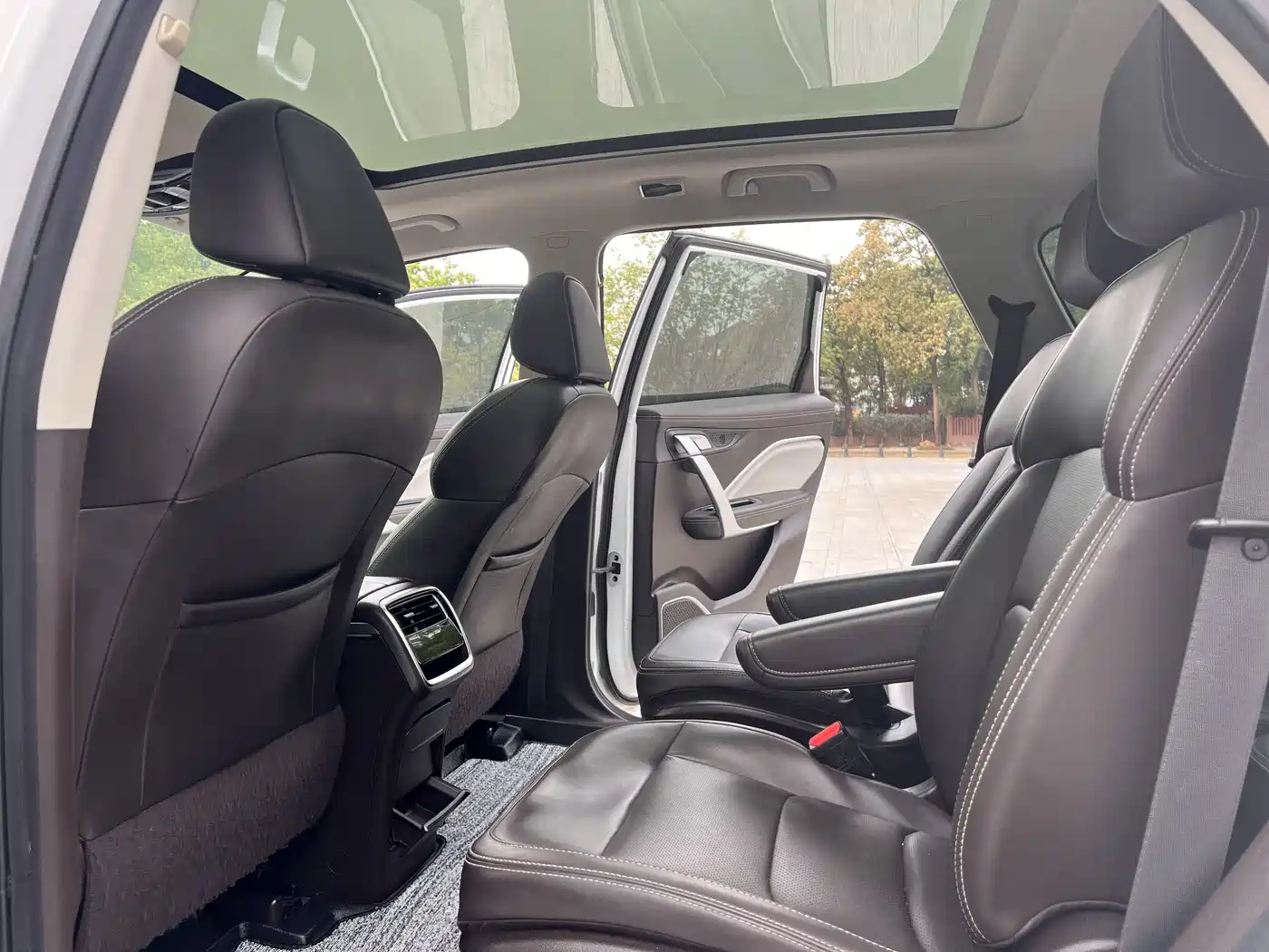 GEELY AUTOMOBILE JIAJIE