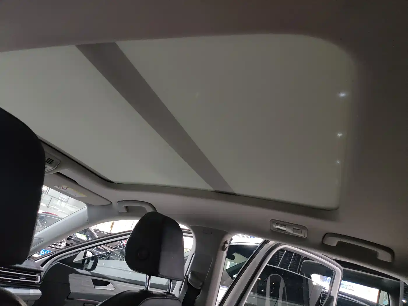 Volkswagen Sagitar 2024 300TSI DSG Surpass Edition фото 13