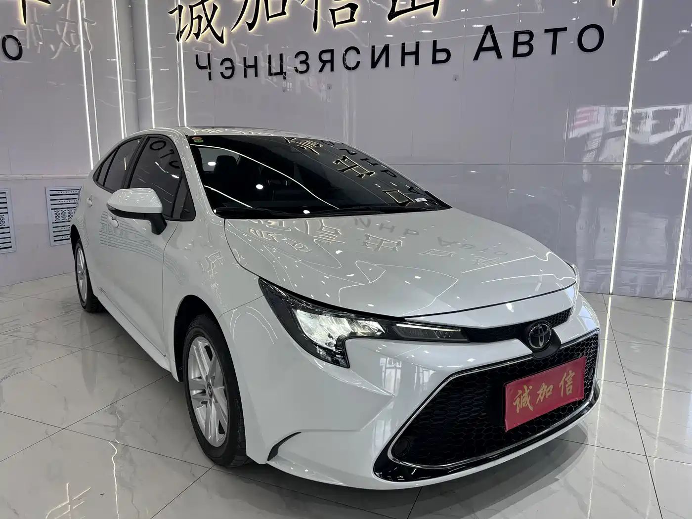 Toyota Levin 2022 185T CVT Luxury Edition фото 3