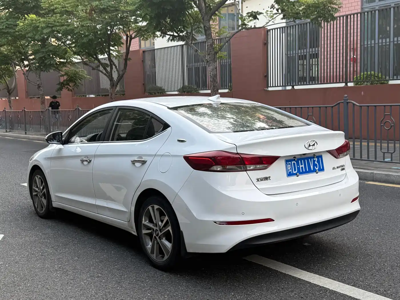 Hyundai Elantra 2016 Model 1.6L Automatic Smart Elite фото 4