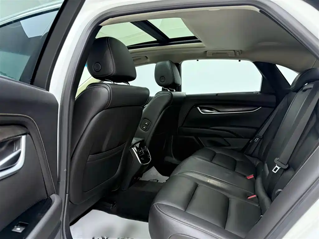 Cadillac XTS 2018 28T Luxury Model фото 10