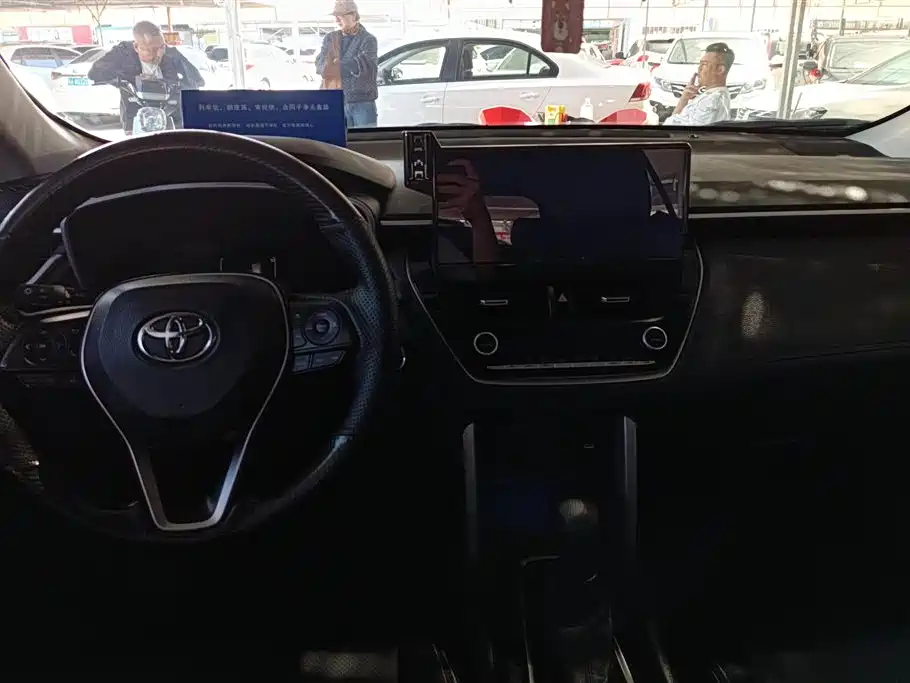 Toyota Frontlander 2024 2.0L Smart Hybrid Dual Engine Luxury Edition фото 12