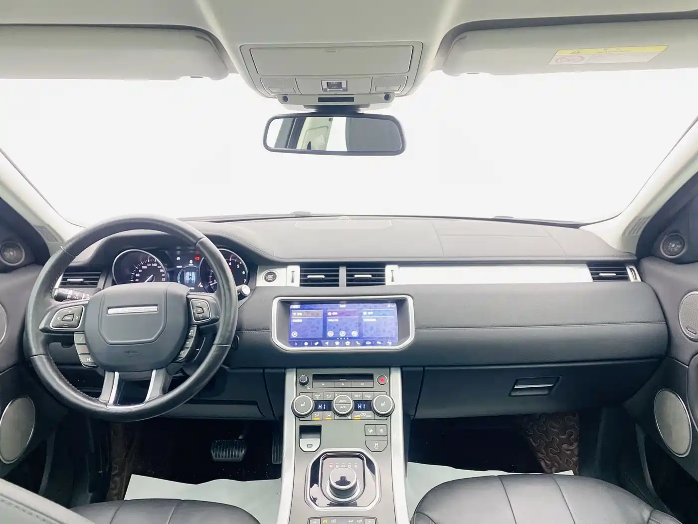 Land Rover Range Rover Evoque 2018 240PS SE Smart Edition фото 7