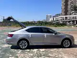 Фото 16 - Škoda Superb