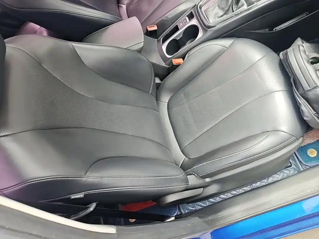 Фото 25 - Roewe i5
