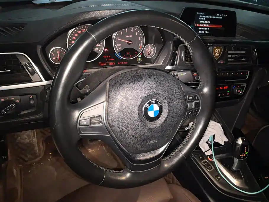 BMW 3 Series 2018 320Li Fashion Style фото 15