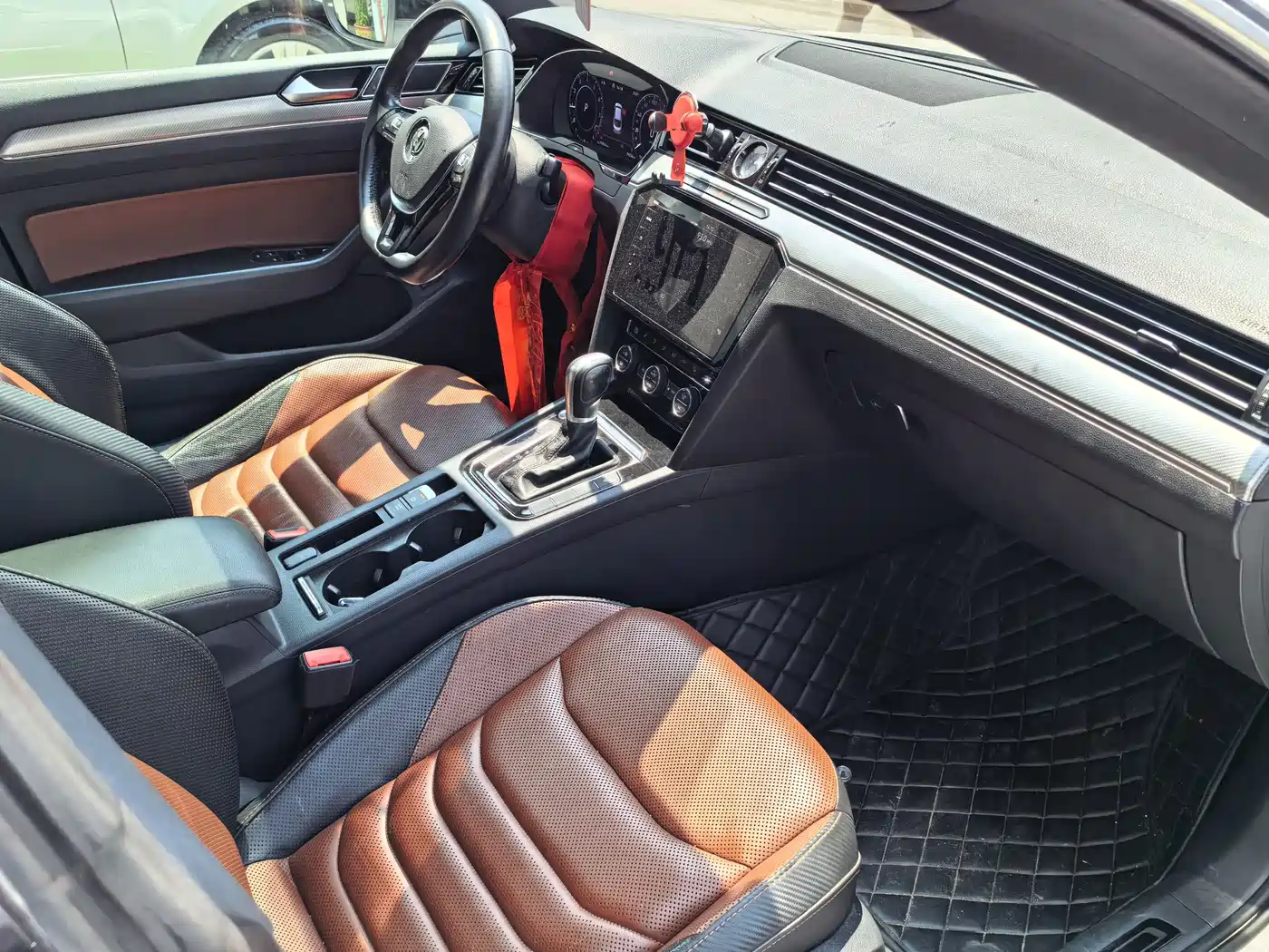 Volkswagen FAW-Volkswagen CC 2019 380TSI Charming Appearance (China V) фото 14