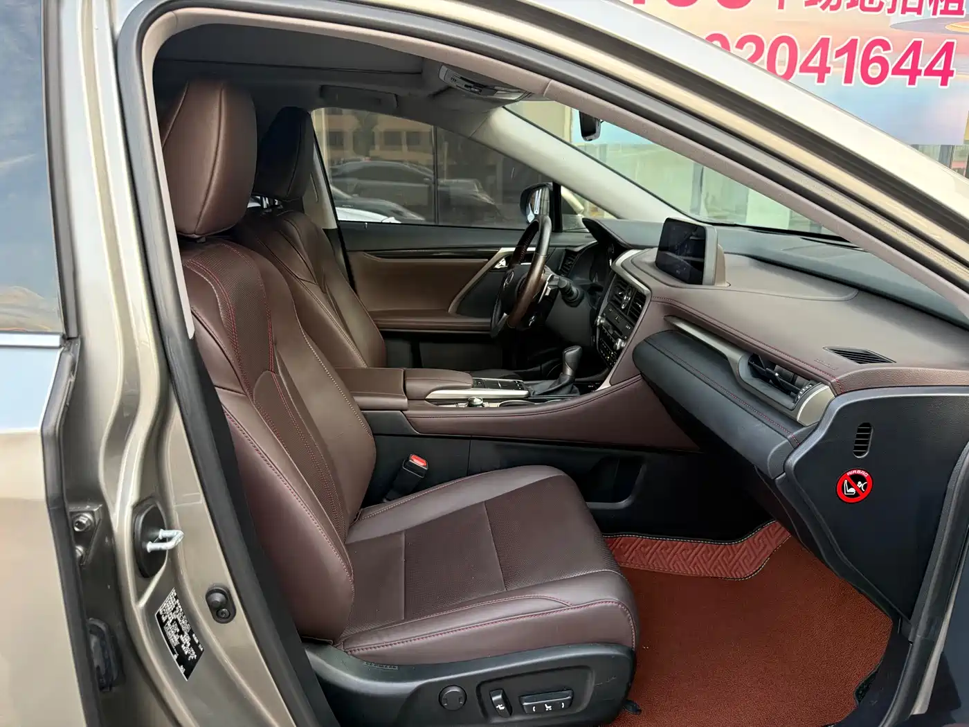 Lexus RX 2020 Facelift 300 AWD Elegance Edition фото 5
