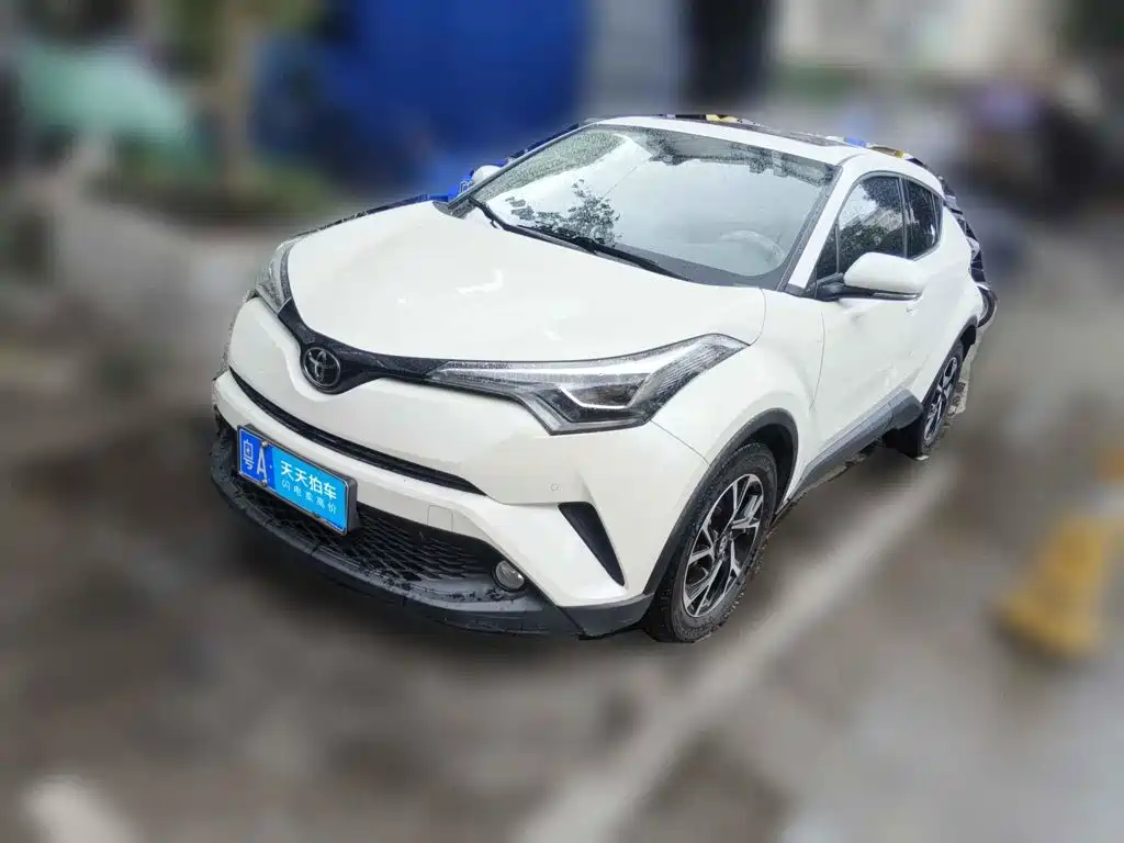 Toyota C-HR 2018 2.0L Luxury Sunroof Edition China VI