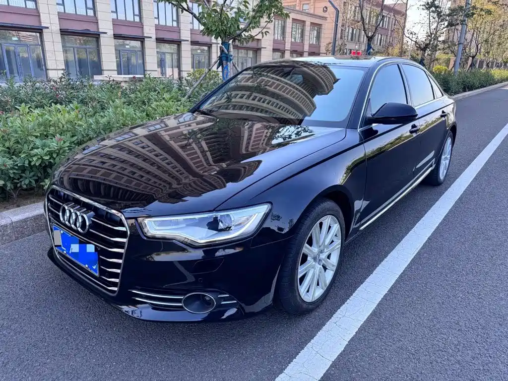 Photo 1 - Audi A6L