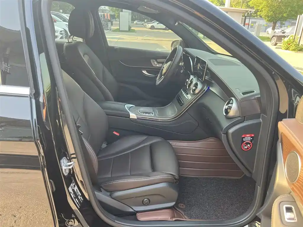 Mercedes-Benz GLC 2021 GLC 260 L 4MATIC Luxury фото 11