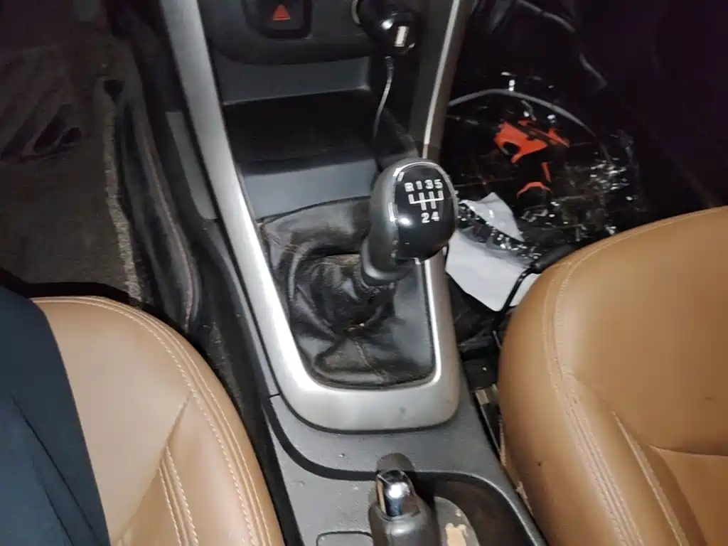 Baojun 630 2014 2013 1.5L Manual Elite