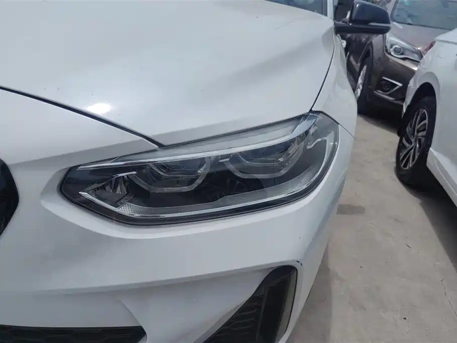 BMW 1 Series 2021 120i M Sport Shadow Edition фото 5